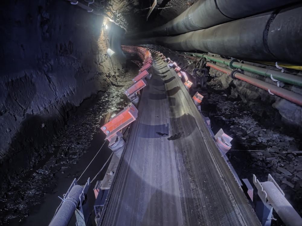 陜煤建設礦建二公司王峰項目部S1303工作面瓦斯抽采專用巷拐彎段掘進實現施工效能新突破